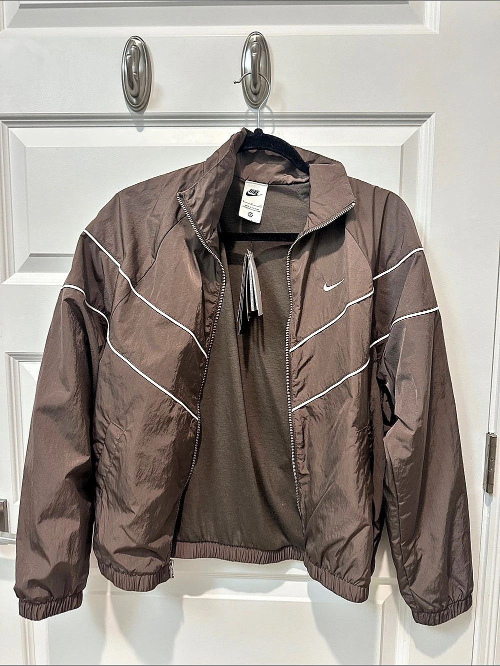Nike Women’s Color Block Windbreaker in Brown